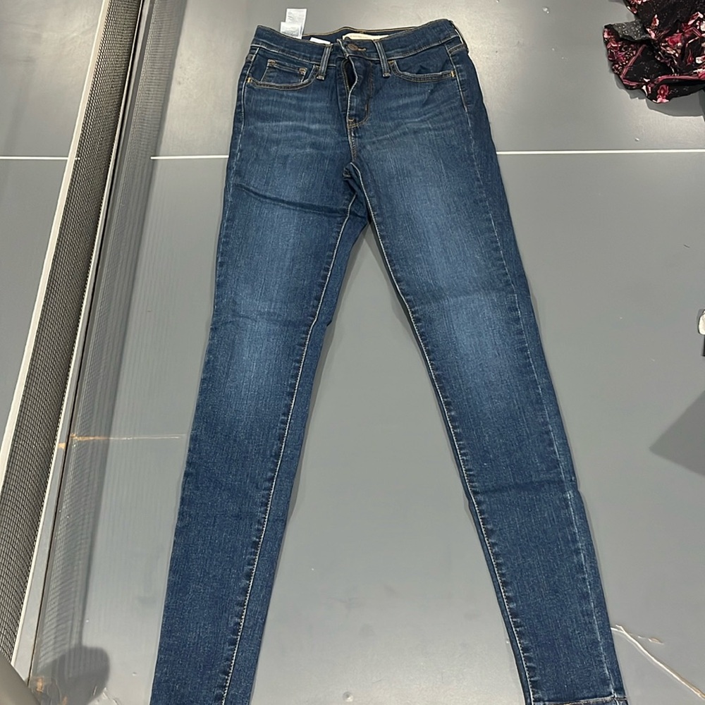 New levi 720 high rise super skinny jeans
